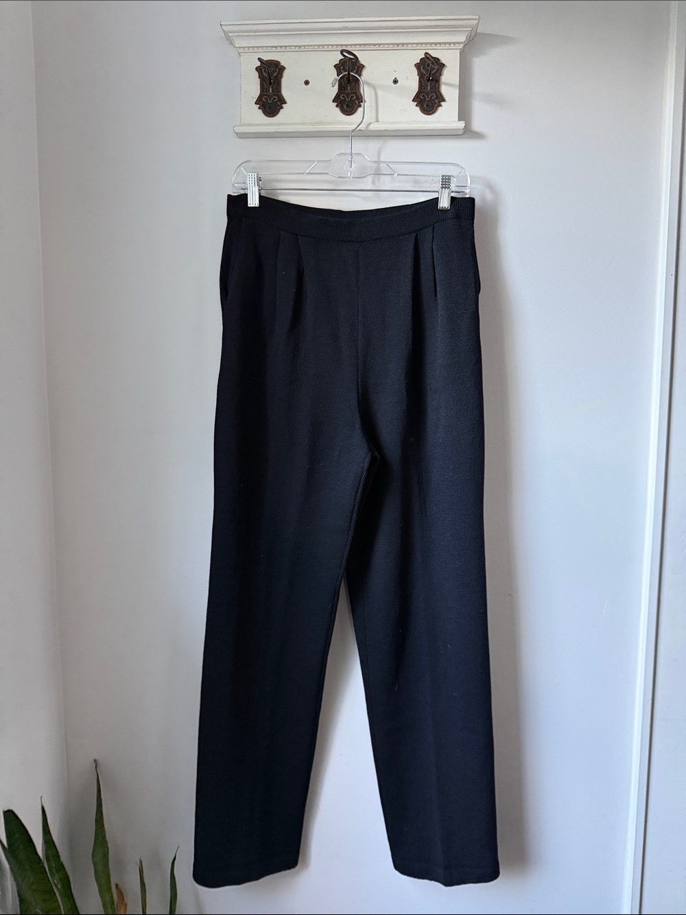 St. John Black Women's Pleated High-Rise Straight Knit Trousers High rise Pants